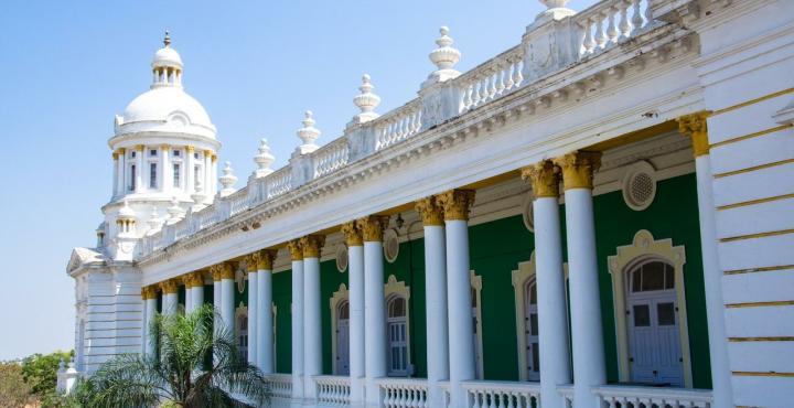 Lalitha Mahal Palace Hotel Майсур Экстерьер фото