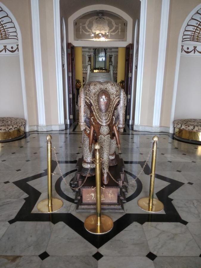 Lalitha Mahal Palace Hotel Майсур Экстерьер фото